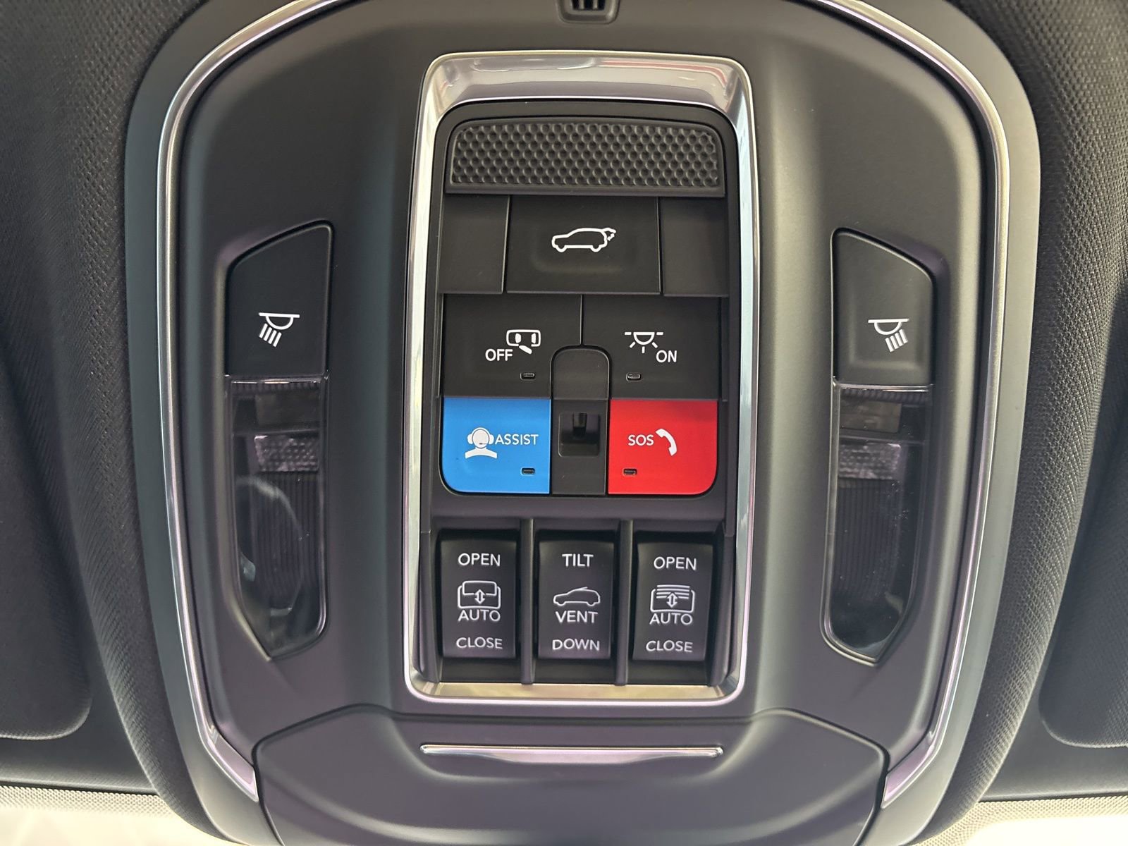 New 2026 Jeep Grand Cherokee L Limited w/ Limited Altitude Package image 24