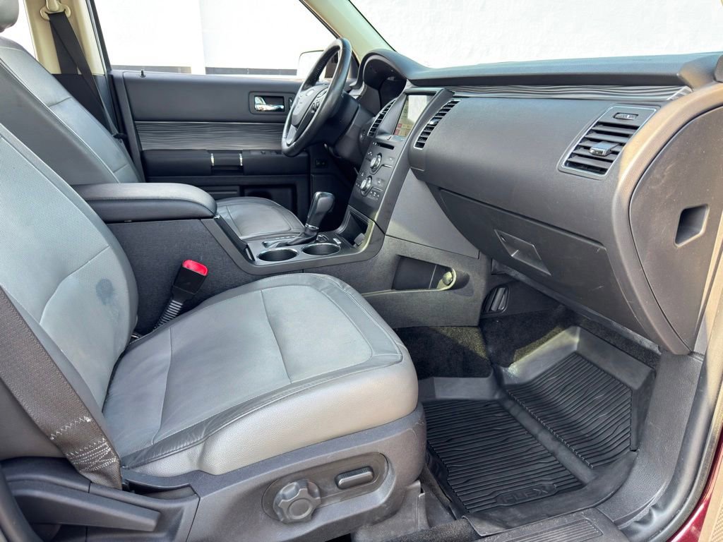 Used 2018 Ford Flex SEL w/ Equipment Group 202A AWD/4WD image 32