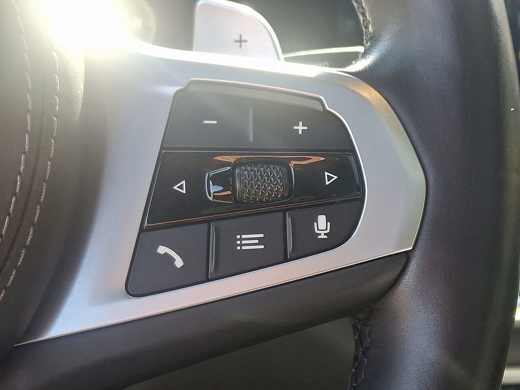 Certified 2023 BMW X6 M50i w/ Executive Package image 24