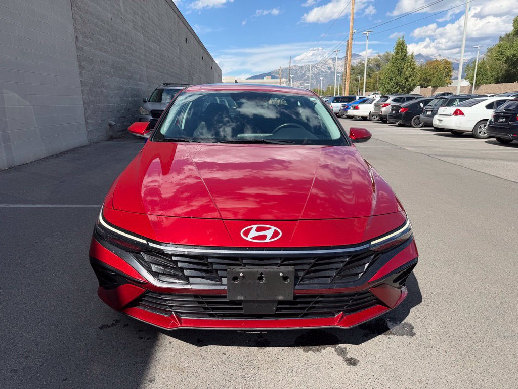 Used 2025 Hyundai Elantra SEL FWD image 7