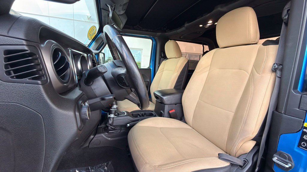 Used 2021 Jeep Wrangler Sport AWD/4WD image 4