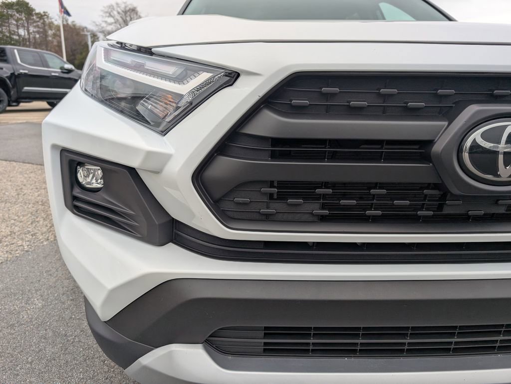 Used 2024 Toyota RAV4 Adventure AWD/4WD image 10
