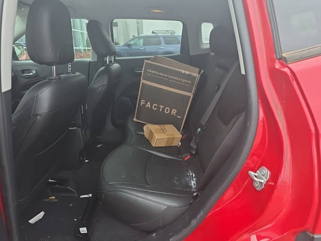 Used 2021 Jeep Compass Latitude image 9