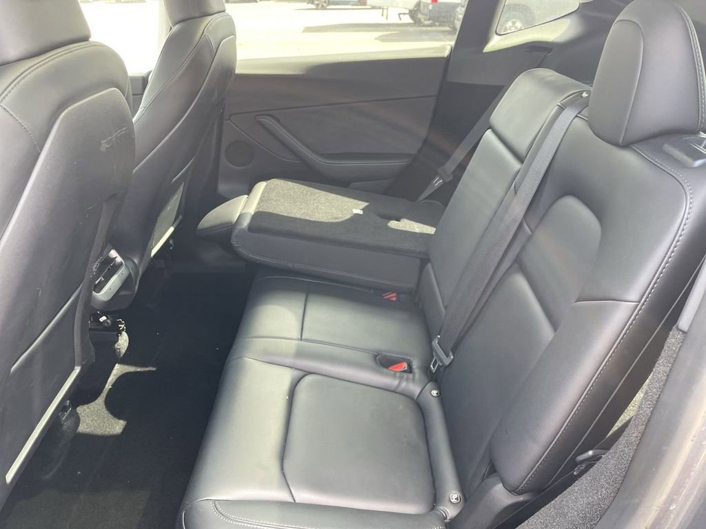Used 2023 Tesla Model Y Long Range image 7