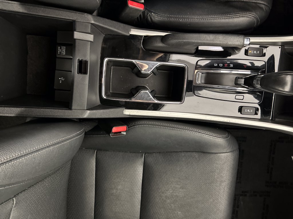 Used 2017 Honda Accord Touring image 14