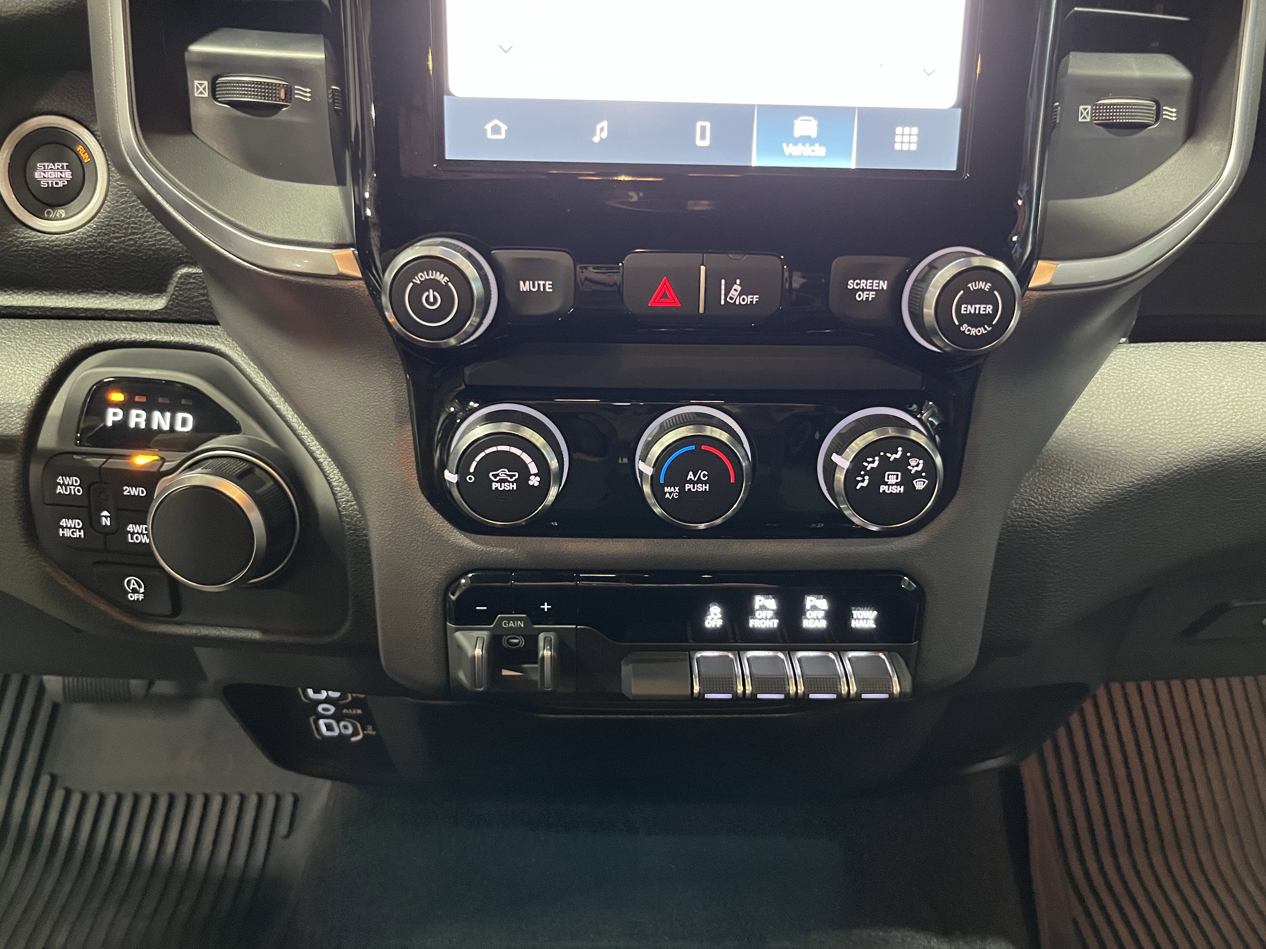 Used 2025 RAM 1500 Big Horn image 22