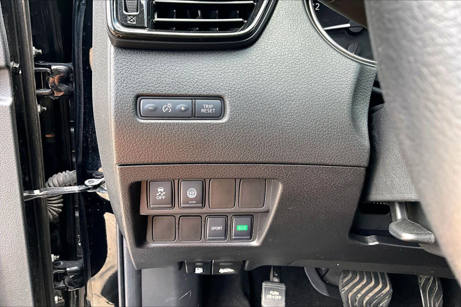 Certified 2021 Nissan Rogue Sport S FWD image 32