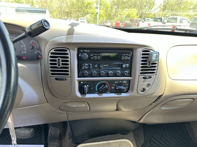 Used 2000 Ford F150 XLT RWD image 14