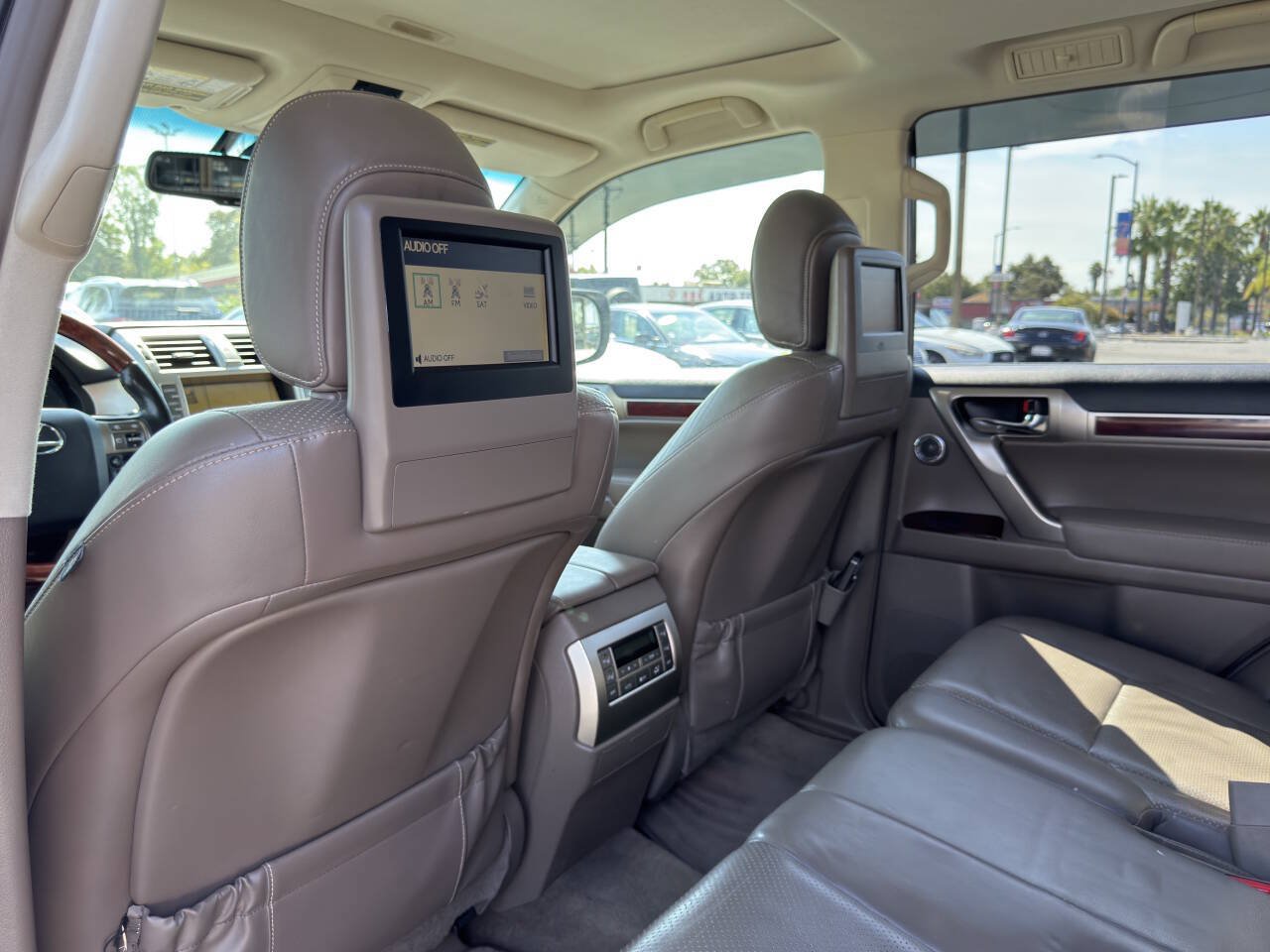 Used 2010 Lexus GX 460 Premium AWD/4WD image 10