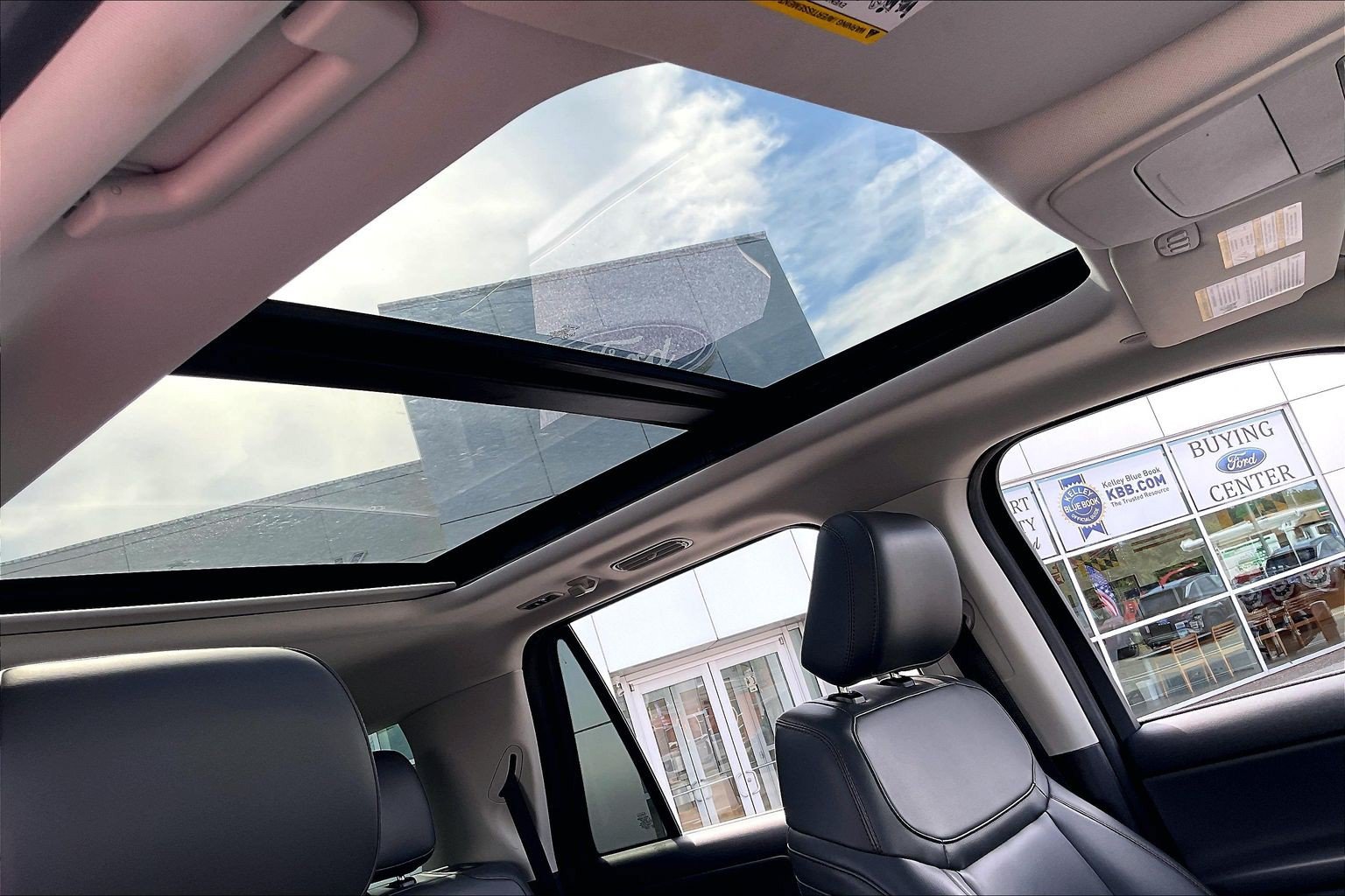 Certified 2025 Ford Expedition Max Active AWD/4WD image 22