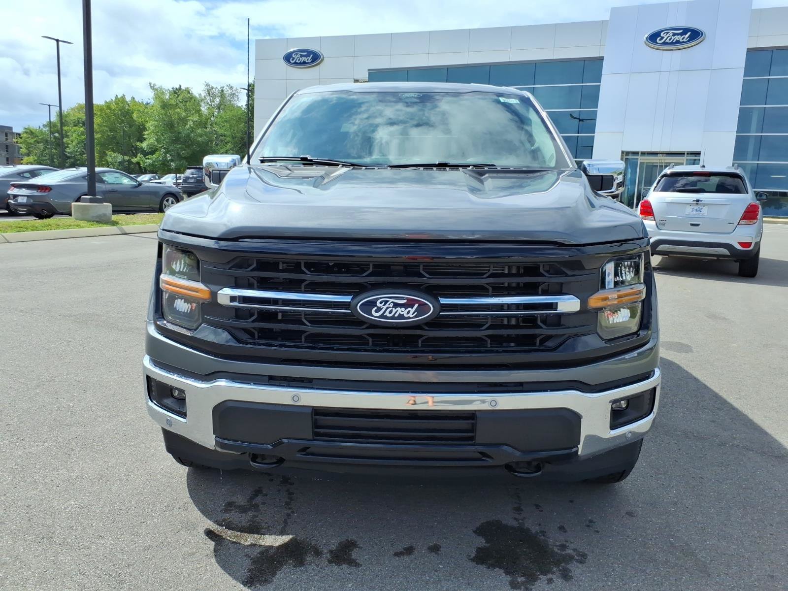 New 2026 Ford F150 XLT w/ Equipment Group 302A MID AWD/4WD image 8