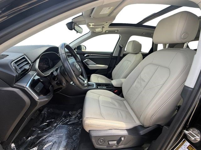 Used 2020 Audi Q3 2.0T Premium w/ Convenience Package AWD/4WD image 10