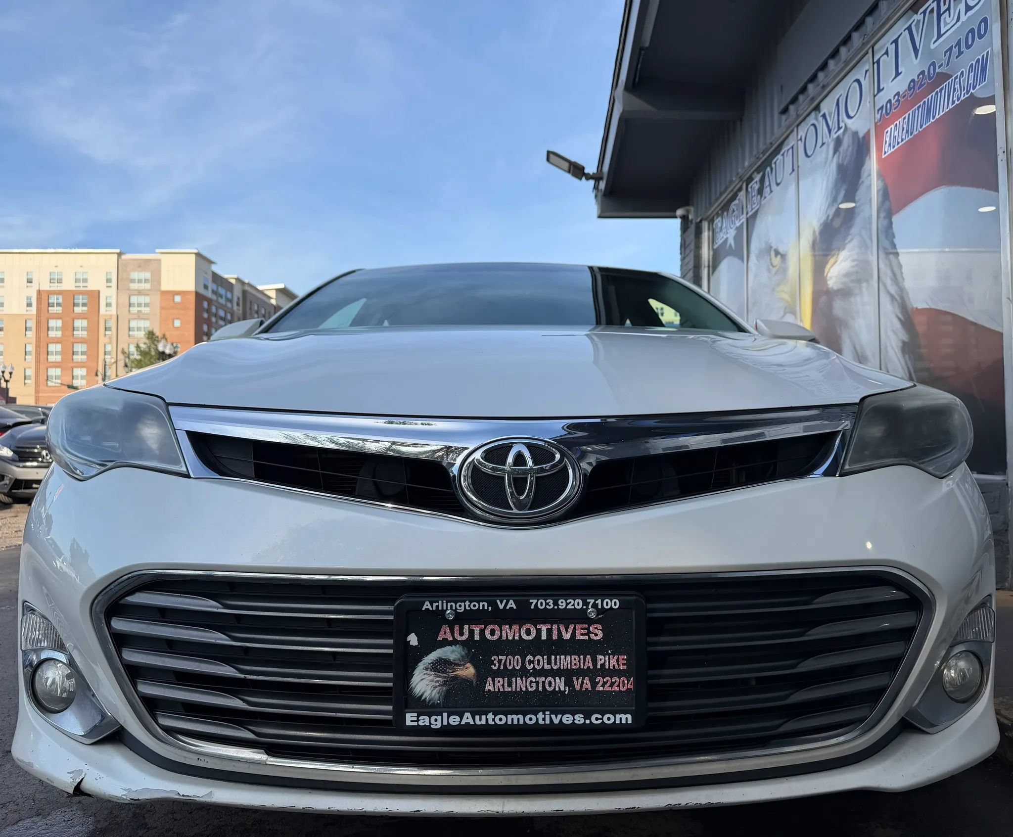 Used 2015 Toyota Avalon XLE Touring FWD image 5