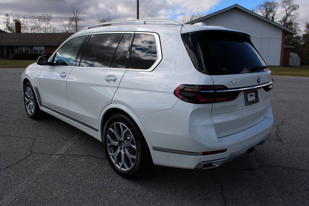 New 2026 BMW X7 xDrive40i image 6