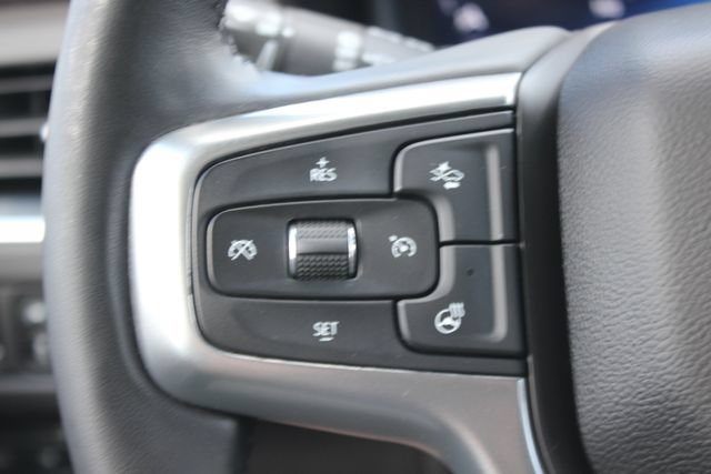 Used 2023 Chevrolet Suburban Z71 w/ Luxury Package AWD/4WD image 13