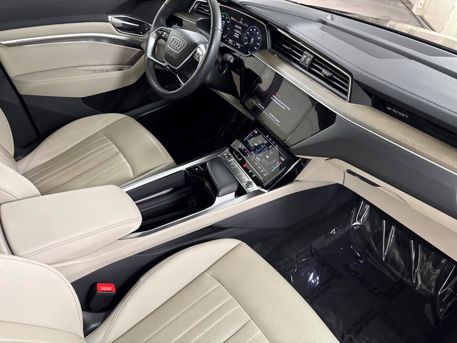 Used 2024 Audi Q8 e-tron Premium Plus w/ Premium Plus Package AWD/4WD image 15