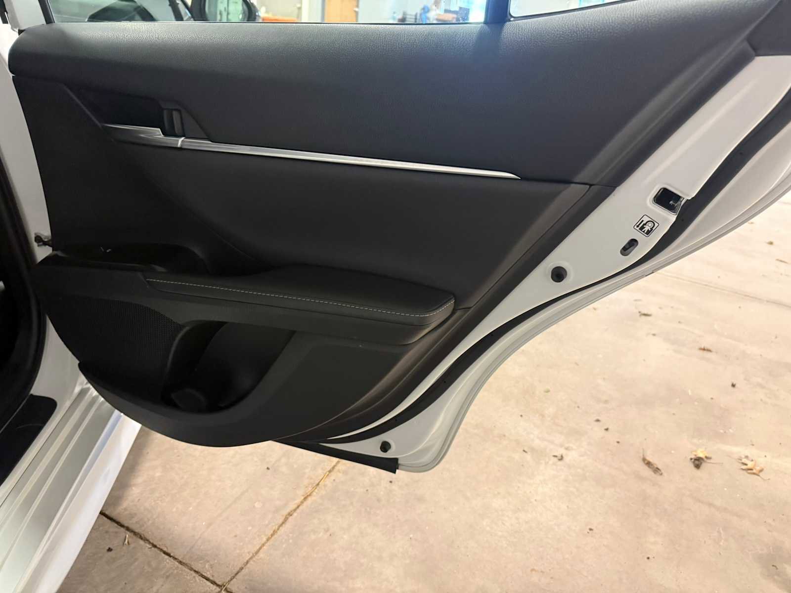Used 2019 Toyota Camry XSE w/ Navigation Package image 27