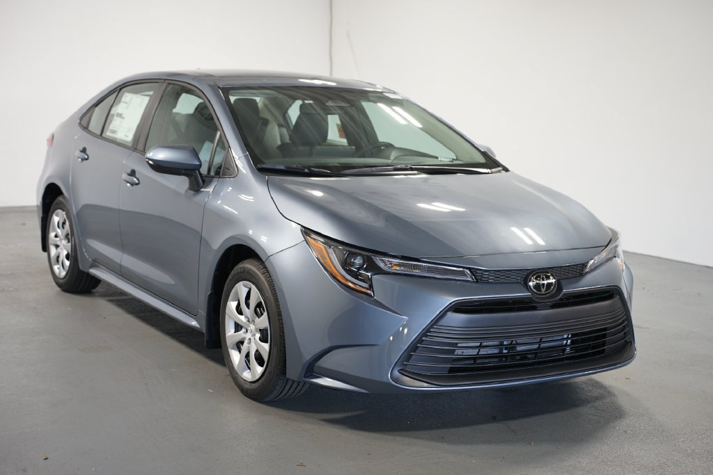 New 2027 Toyota Corolla LE FWD image 3
