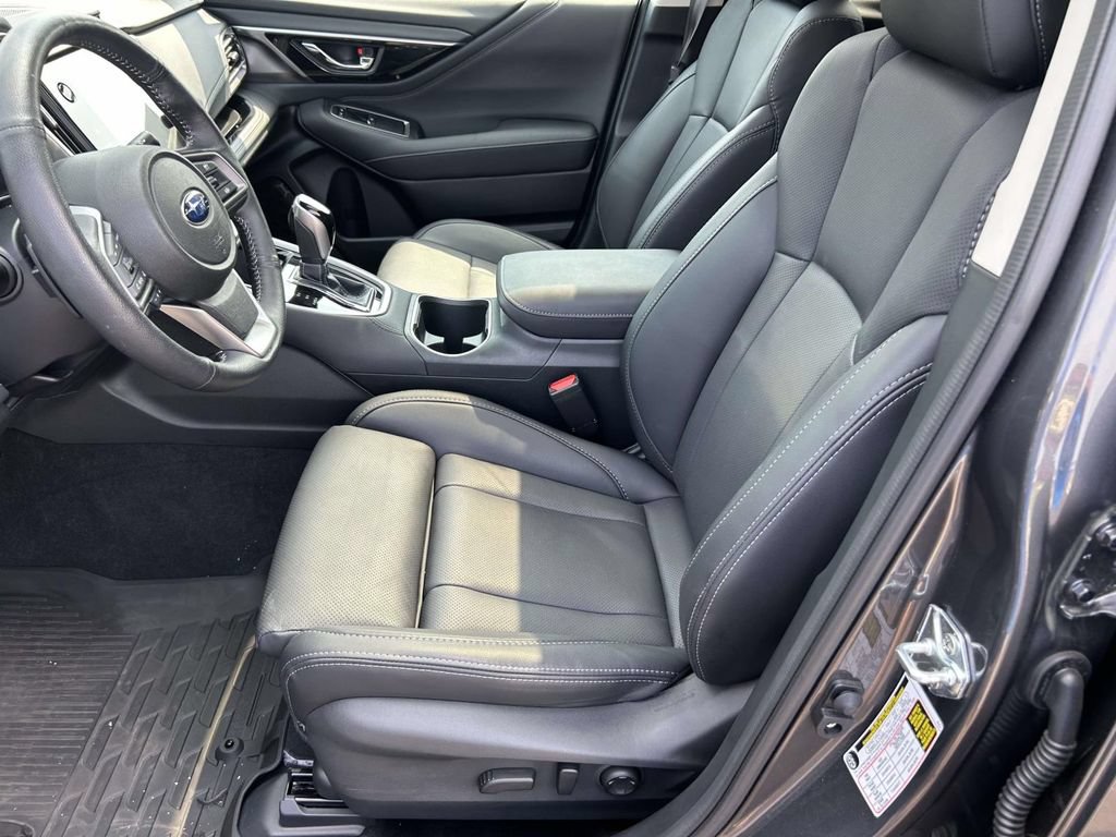 Certified 2025 Subaru Outback Limited AWD/4WD image 14