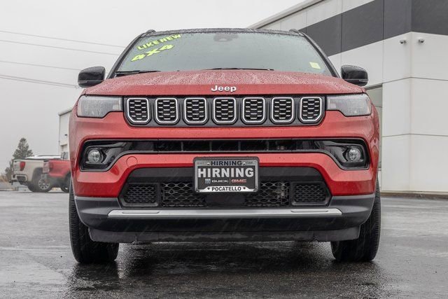 Used 2025 Jeep Compass Limited image 29