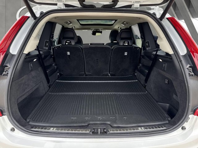 Used 2019 Volvo XC90 T6 Momentum w/ Protection Package Premier AWD/4WD image 23