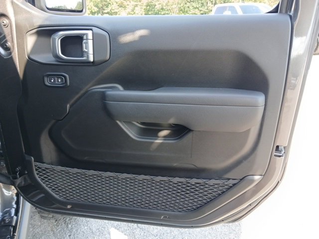 Used 2025 Jeep Gladiator Sport image 49