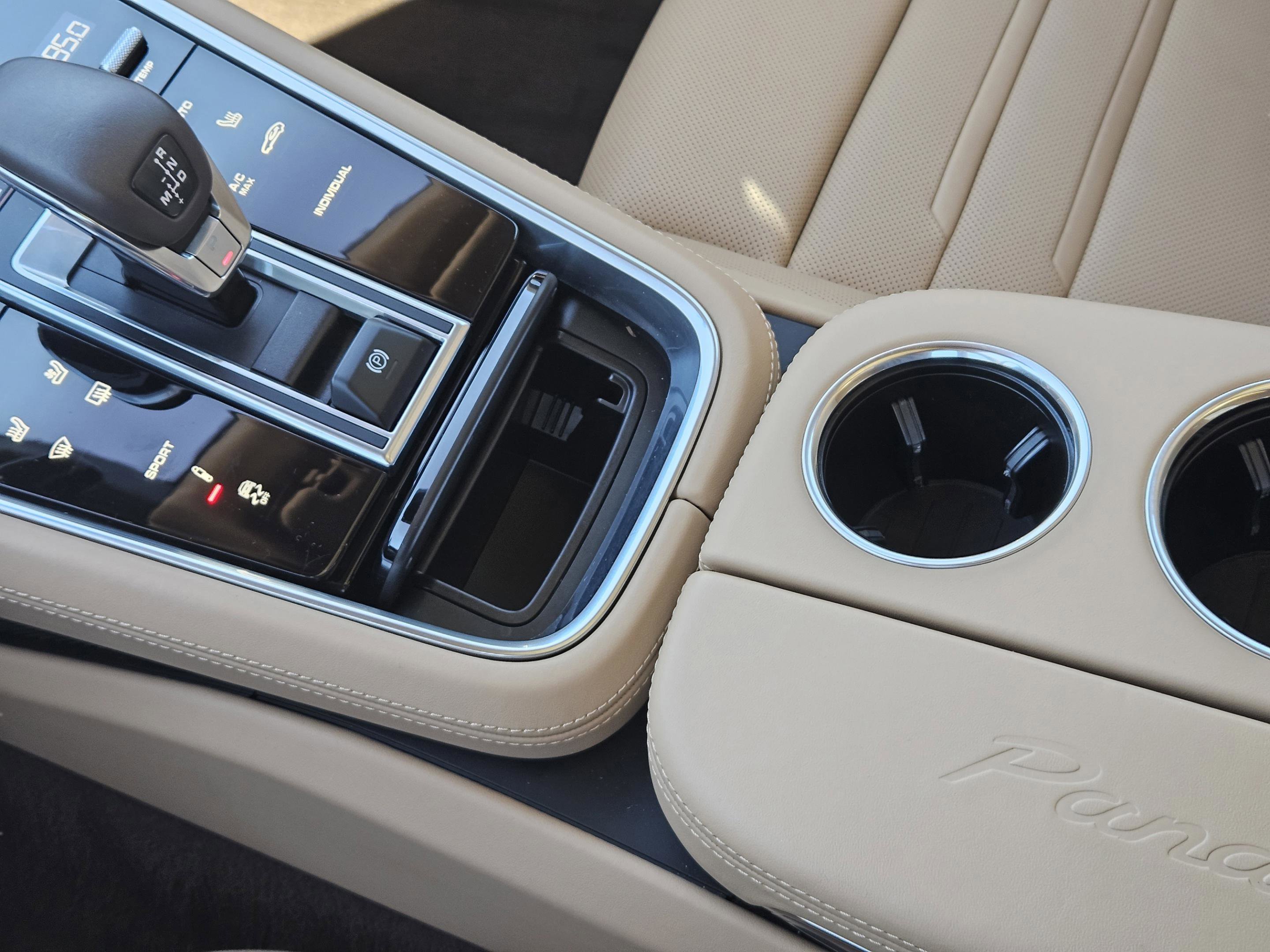 Certified 2023 Porsche Panamera Platinum Edition image 20