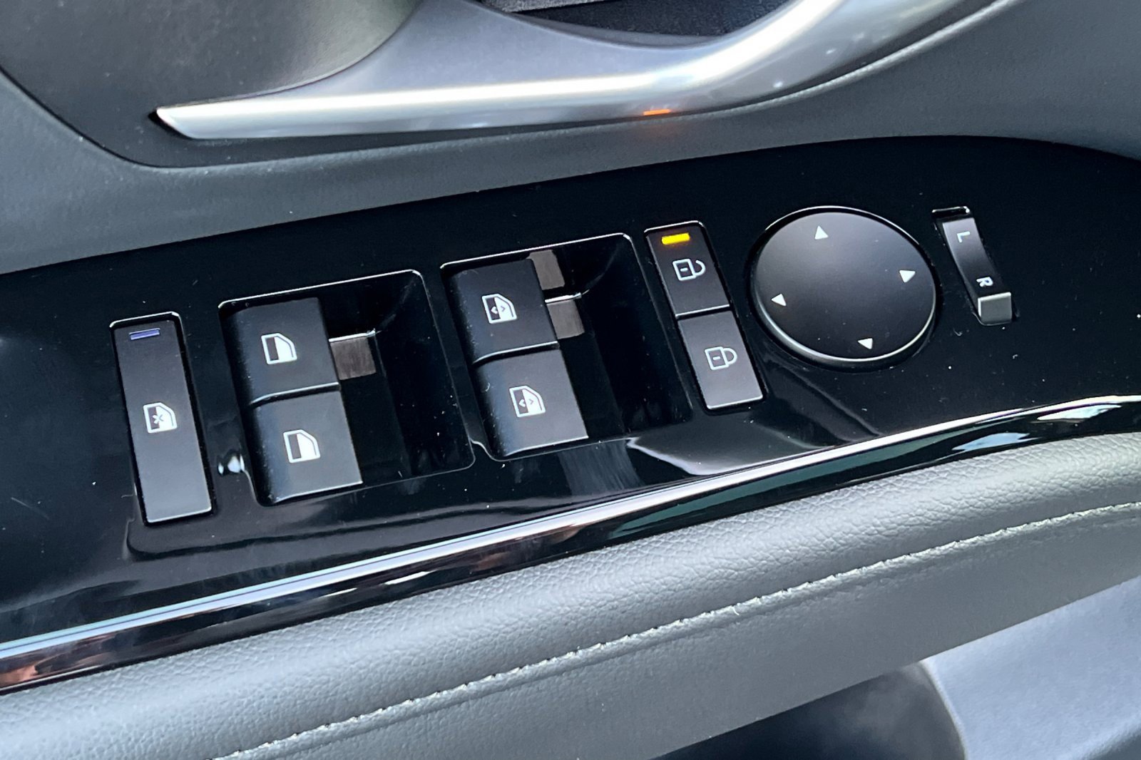 Certified 2025 Hyundai Tucson Limited image 14