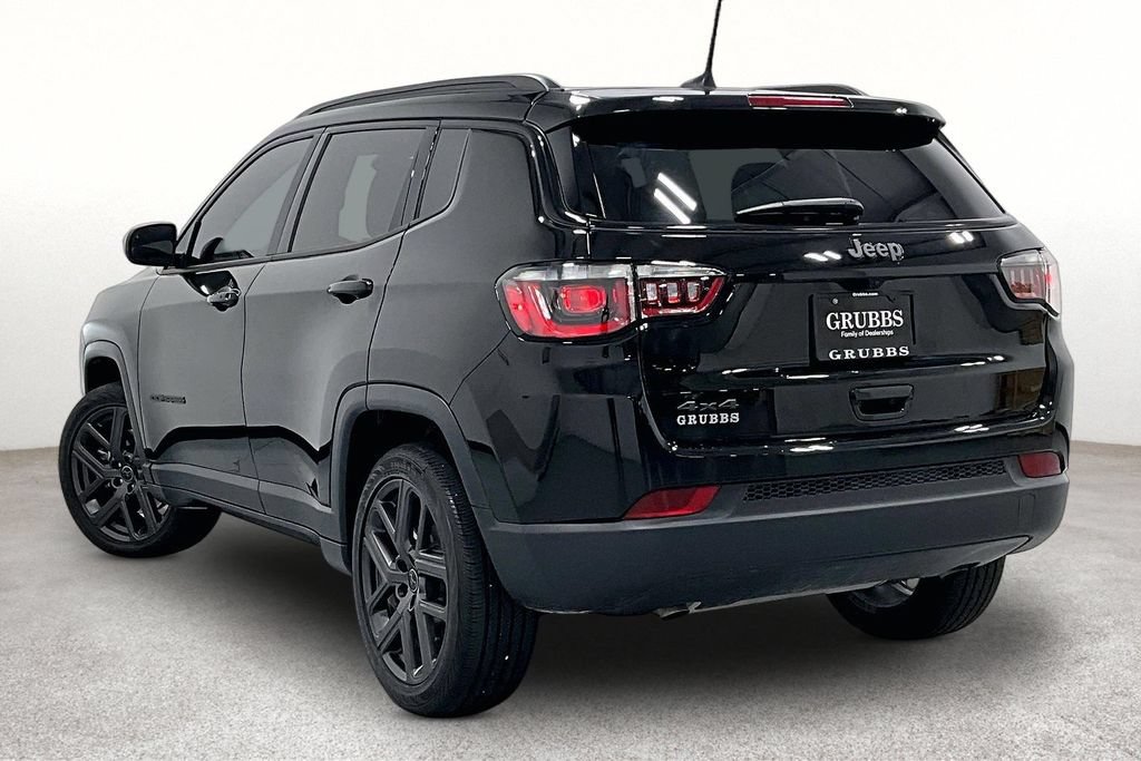 Used 2026 Jeep Compass Latitude AWD/4WD image 15