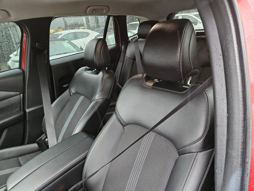 Certified 2025 MAZDA CX-50 AWD 2.5 S w/ Weather Package image 16