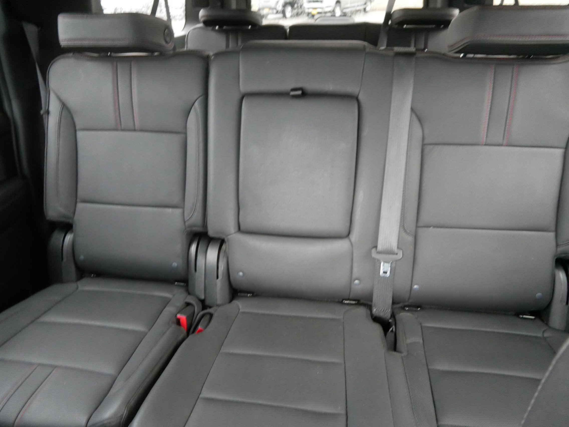 Used 2023 Chevrolet Suburban RST w/ Sport Performance Package image 13