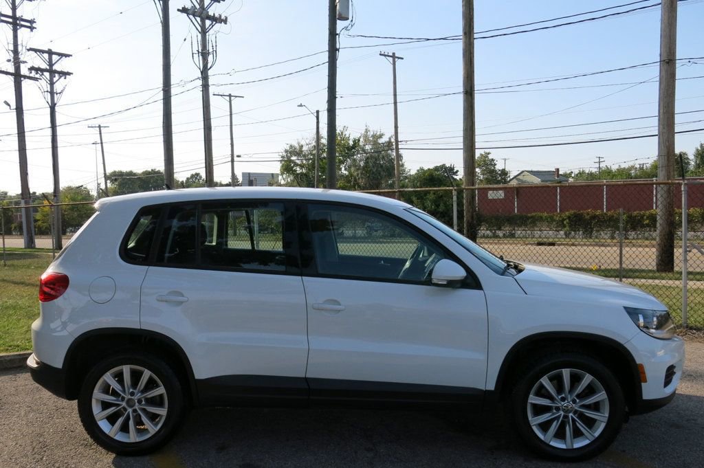 Used 2017 Volkswagen Tiguan Limited w/ Alloy Wheels Package image 5