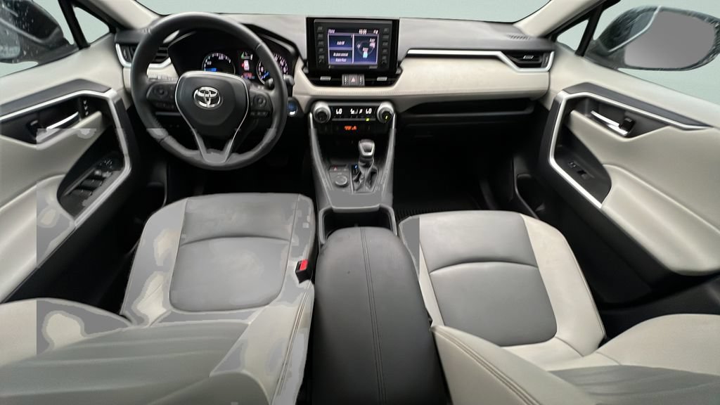 Certified 2022 Toyota RAV4 XLE Premium AWD/4WD image 10