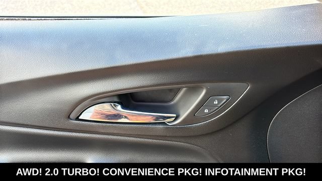 Used 2020 Chevrolet Equinox LT AWD/4WD image 9