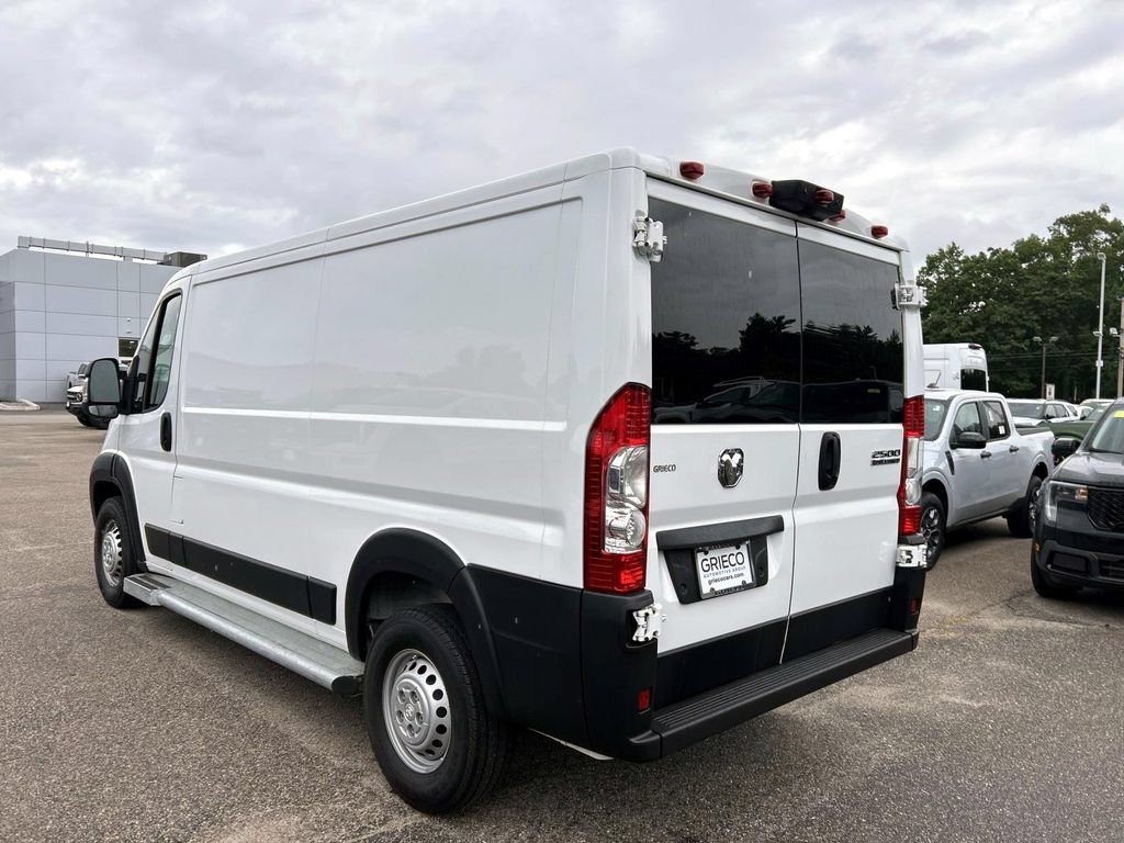 Used 2025 RAM ProMaster 2500 w/ U-Haul Equipment Group FWD image 5