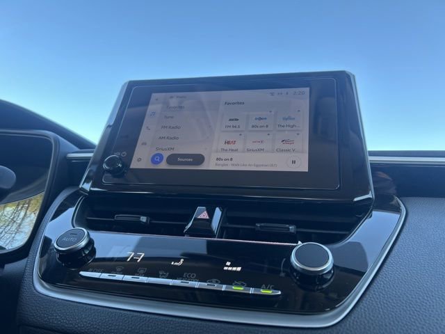 Used 2025 Toyota Corolla LE FWD image 22