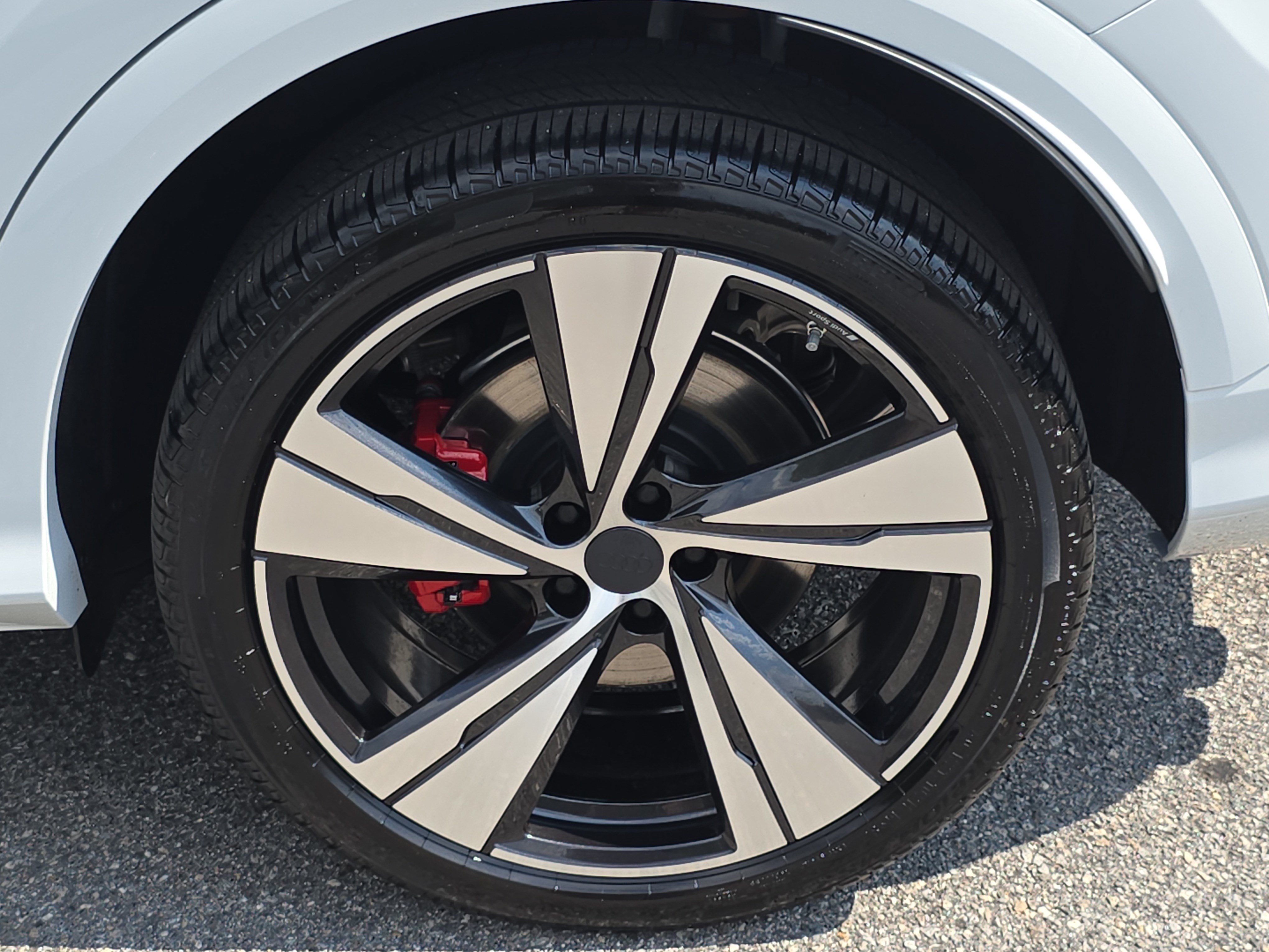 New 2026 Audi SQ5 Prestige AWD/4WD image 33