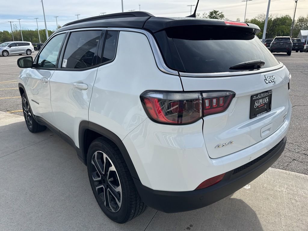 Used 2024 Jeep Compass Limited AWD/4WD image 7