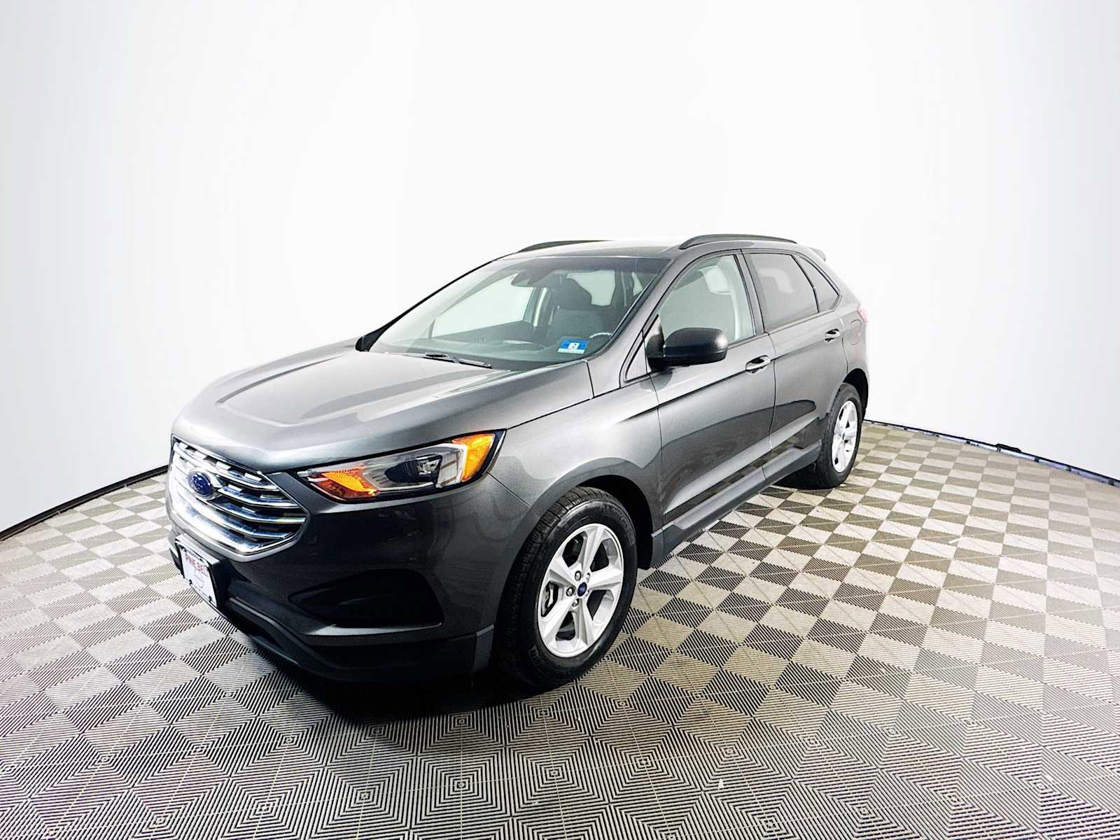 Used 2020 Ford Edge SE AWD/4WD image 1