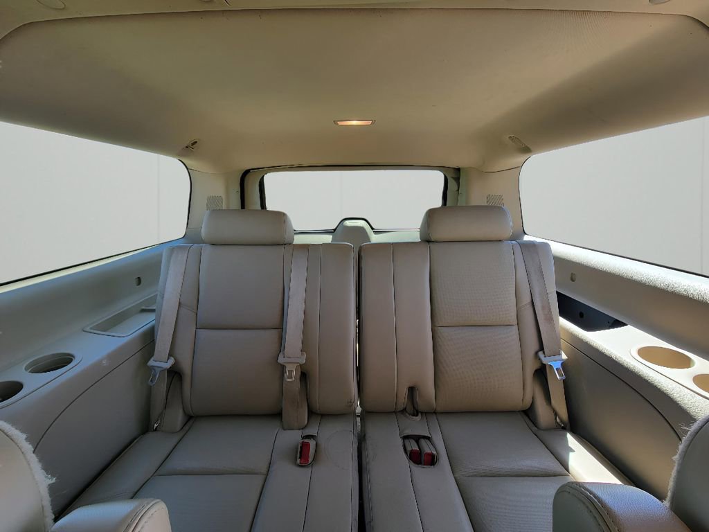 Used 2014 Chevrolet Suburban LTZ image 30