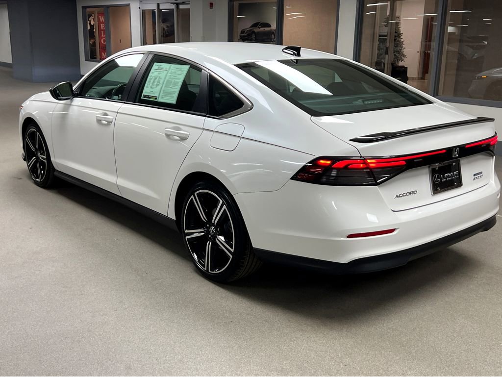 Used 2024 Honda Accord Sport image 5