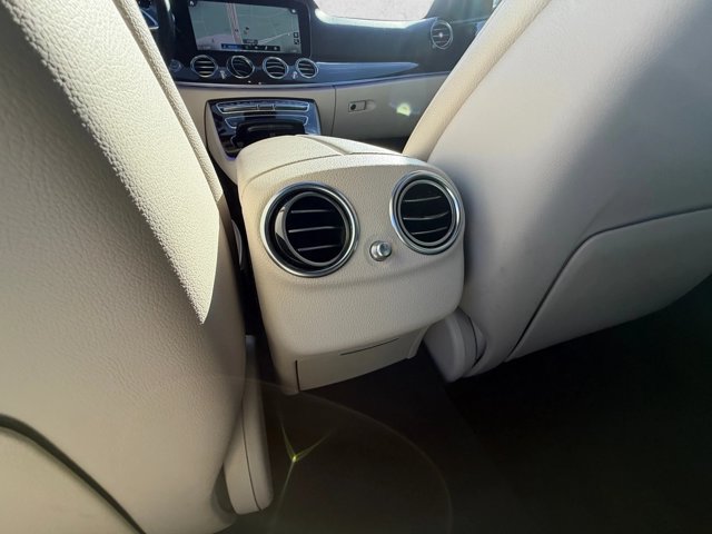 Used 2023 Mercedes-Benz E 350 Sedan image 19
