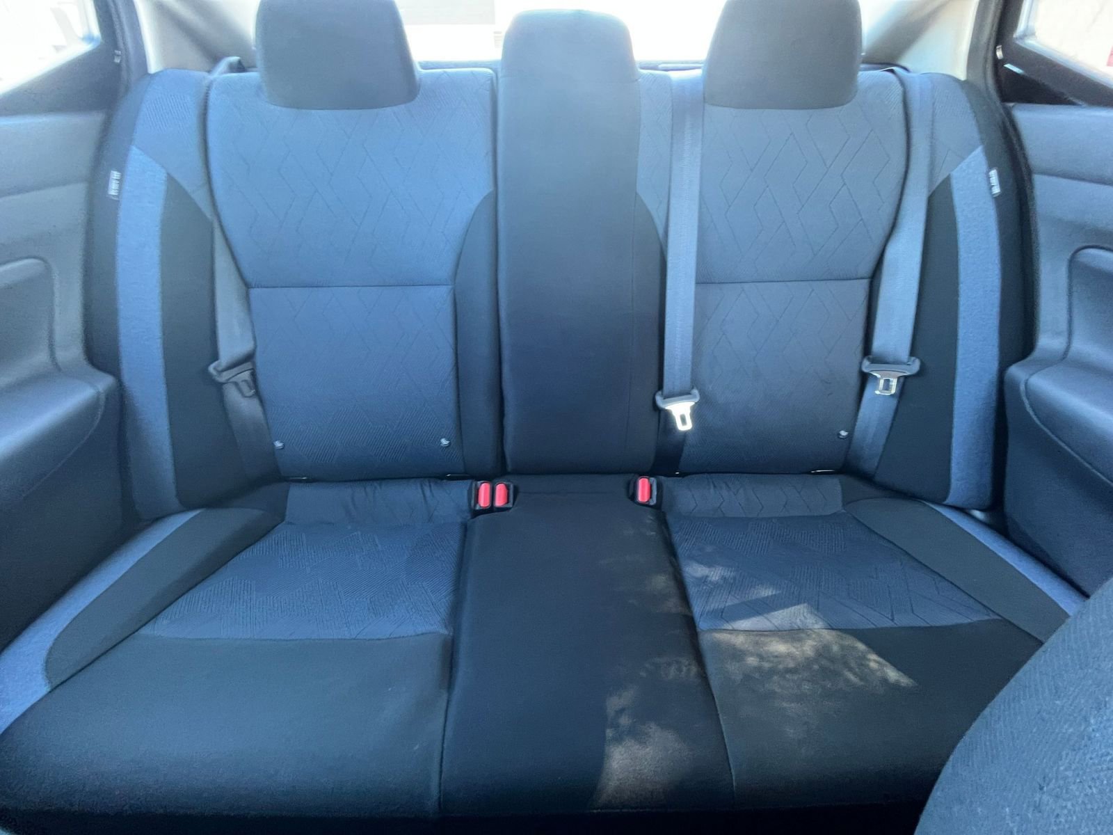 Used 2025 Nissan Versa SV image 36