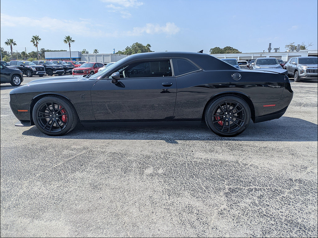 Used 2023 Dodge Challenger SRT Hellcat w/ Driver Convenience Group RWD image 4