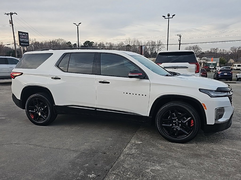 Certified 2023 Chevrolet Traverse Premier w/ Redline Edition image 2