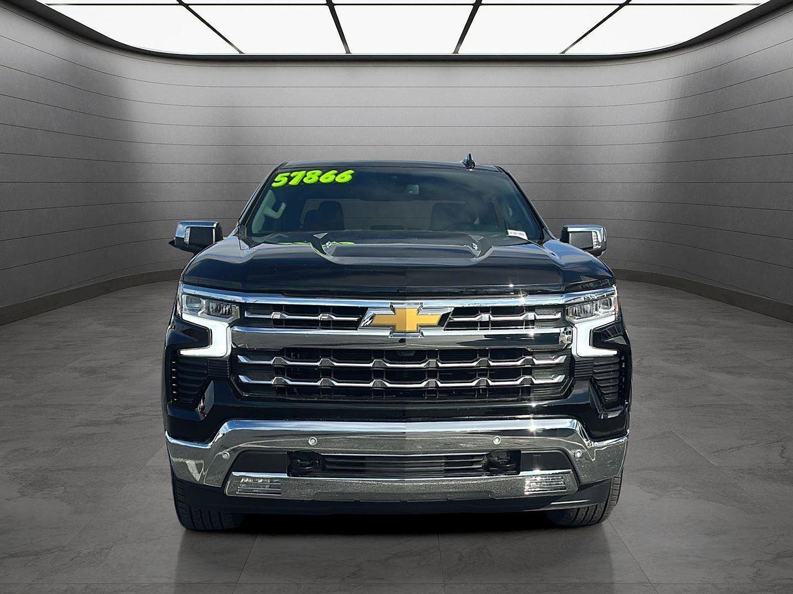Used 2025 Chevrolet Silverado 1500 LTZ w/ LTZ Convenience Package II image 2