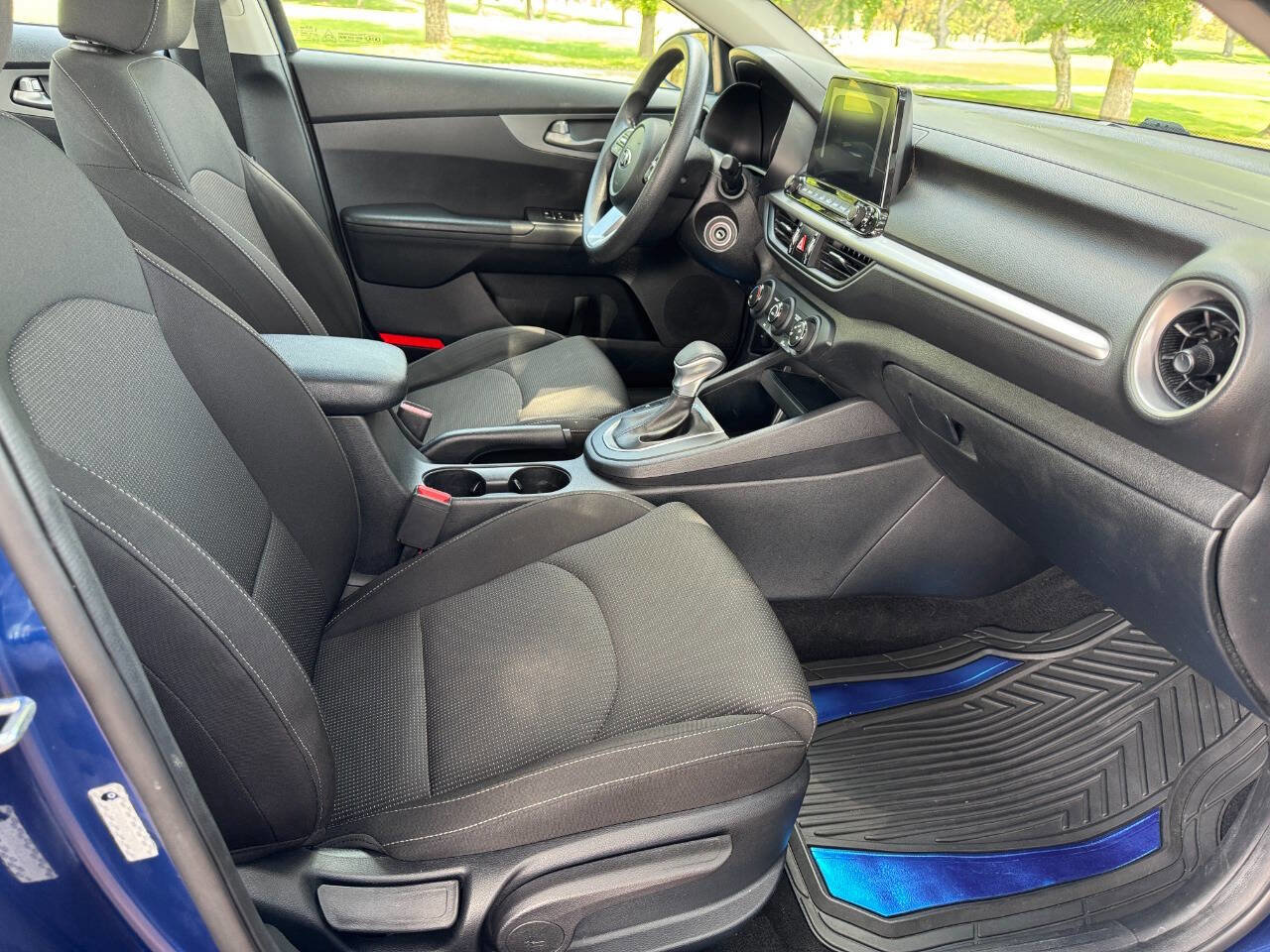 Used 2021 Kia Forte LXS FWD image 13