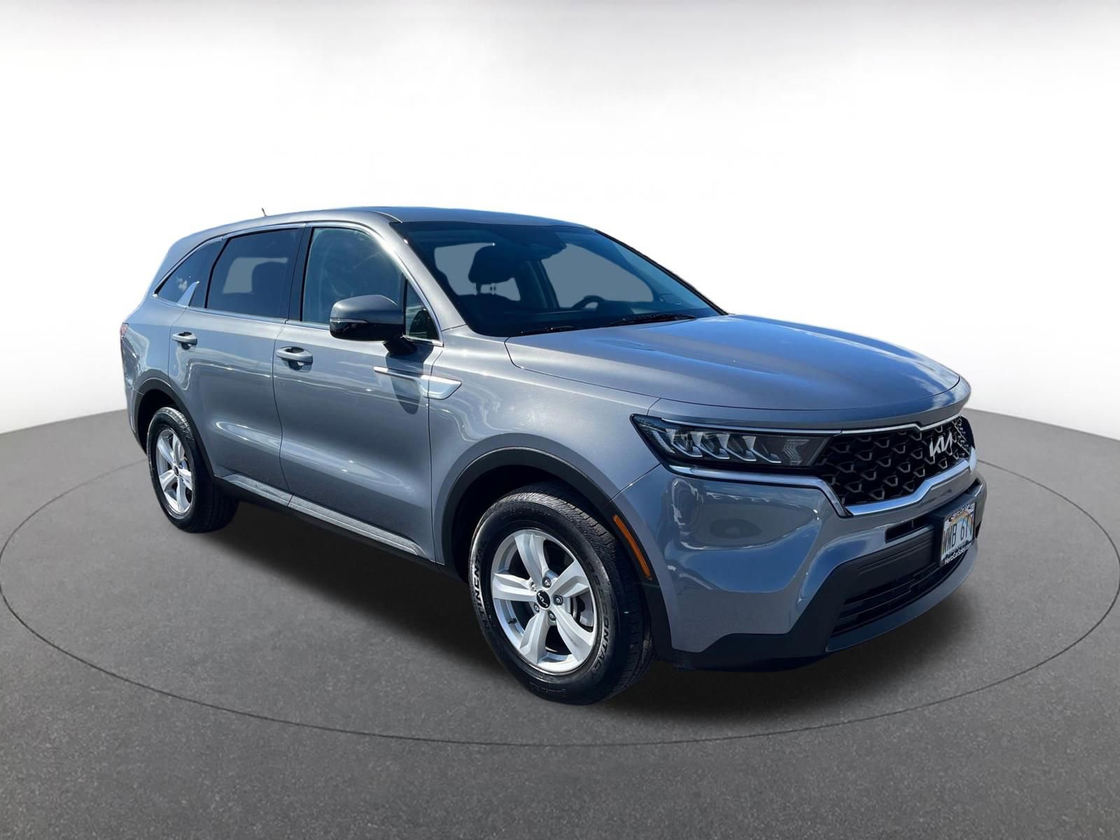 Used 2023 Kia Sorento LX image 1