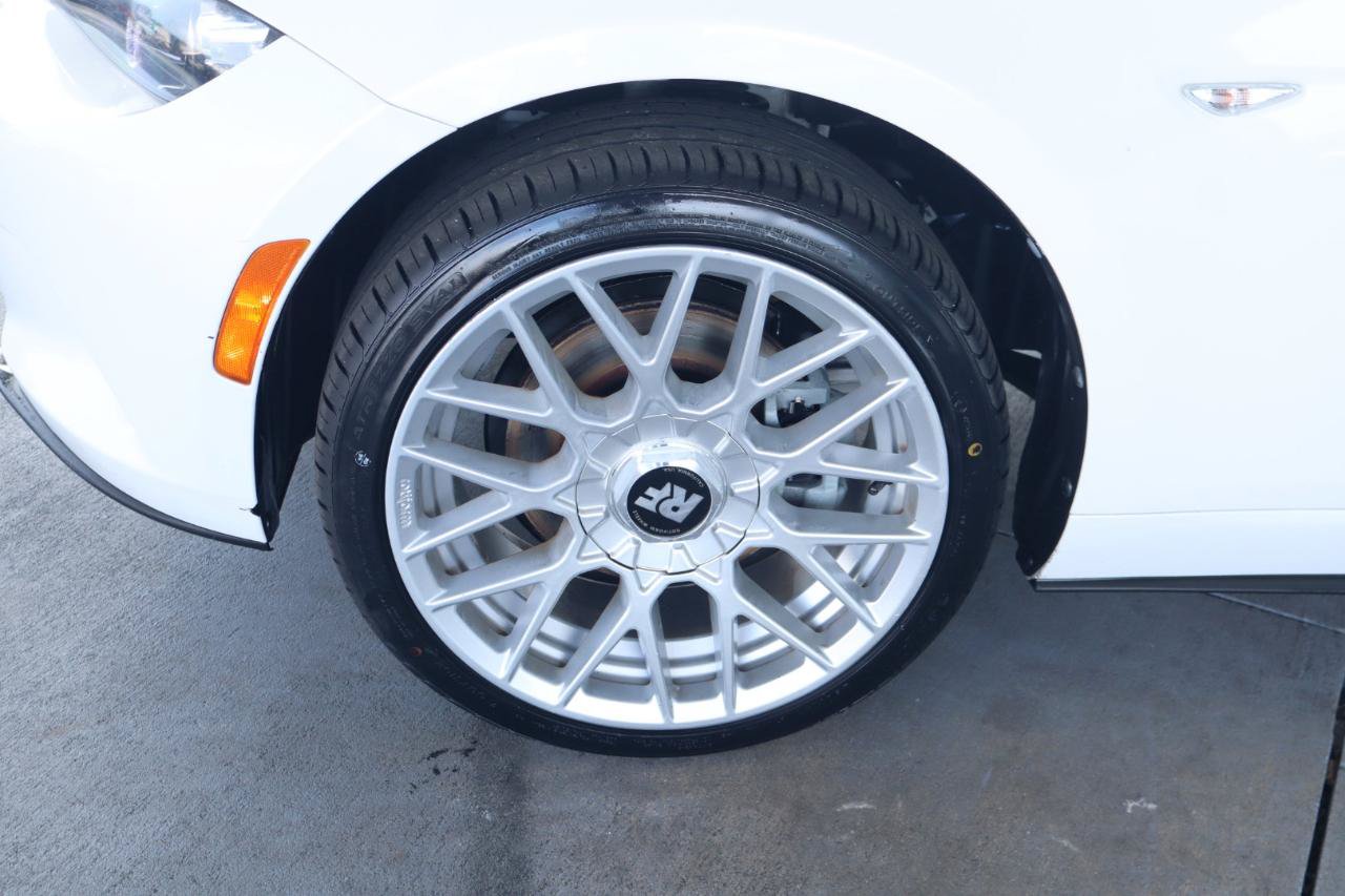Used 2017 MAZDA MX-5 Miata RF Grand Touring RWD image 14