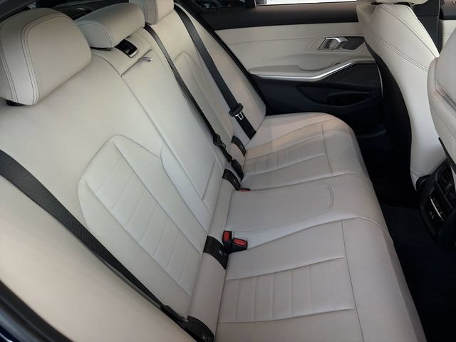 Used 2026 BMW 330i Sedan w/ M Sport Package RWD image 11